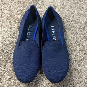 Rothy’s Women Navy Round Toe Slip On Flat Shoes Size 8.5